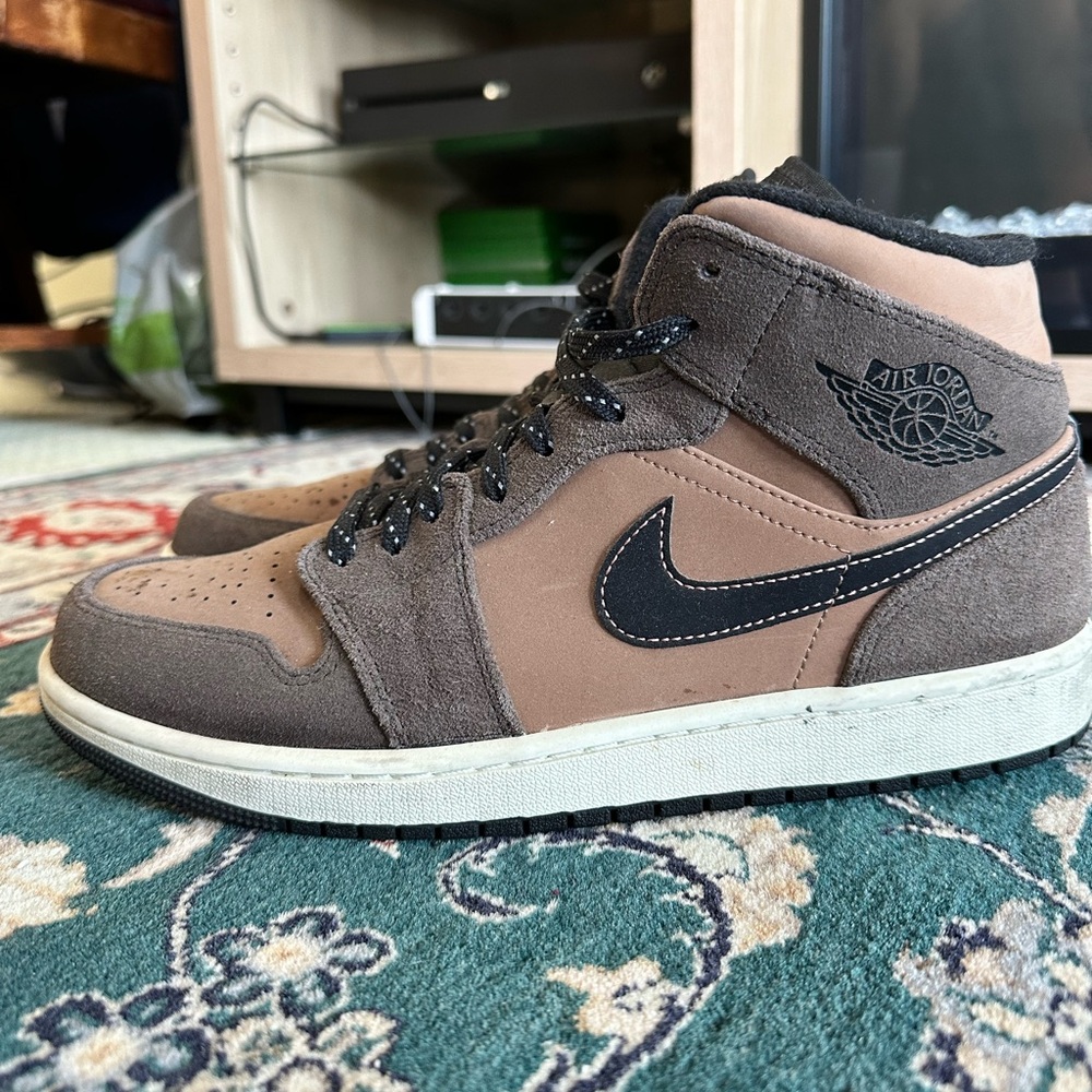 Nike Air Jordan Men's “Dark Chocolate” Sneakers - 9.5M